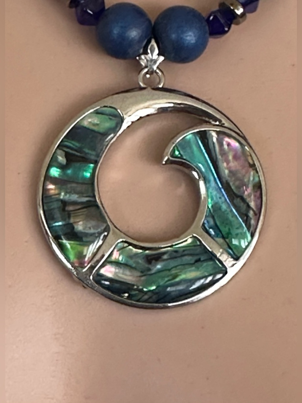 22 inch Abalone Shell bead necklace NWOT - Picture 6 of 15